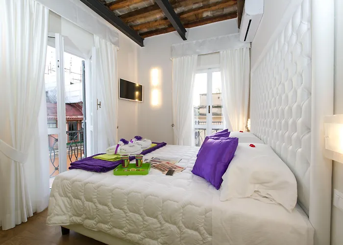 Pensjonat Domus Spagna Frattina 4*