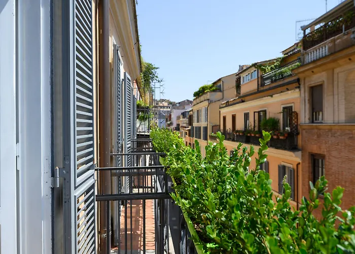 Pensjonat Domus Spagna Frattina 4*